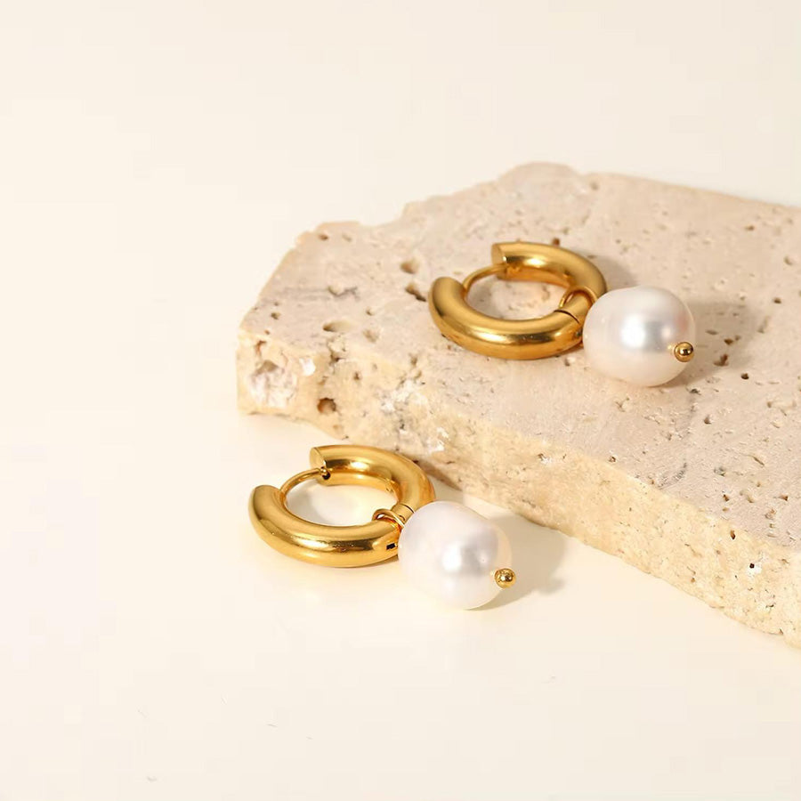 OPAL EARRING
