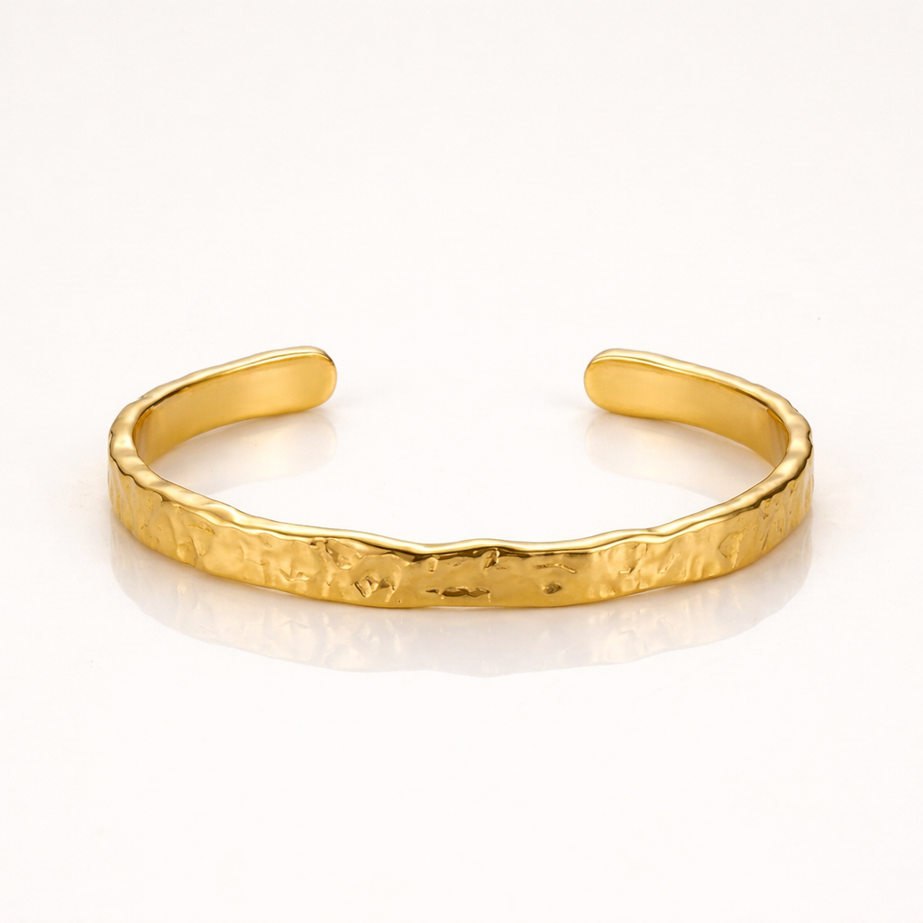 HAMMERED CUFF