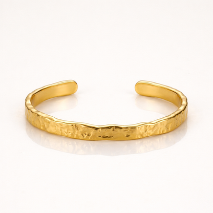 HAMMERED CUFF