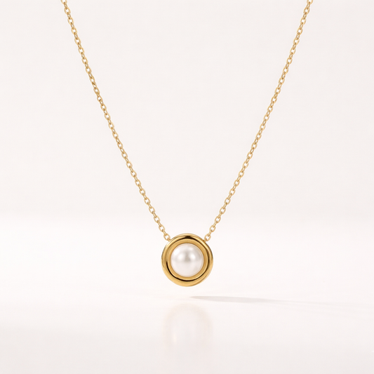 LUCIA PEARL PENDANT