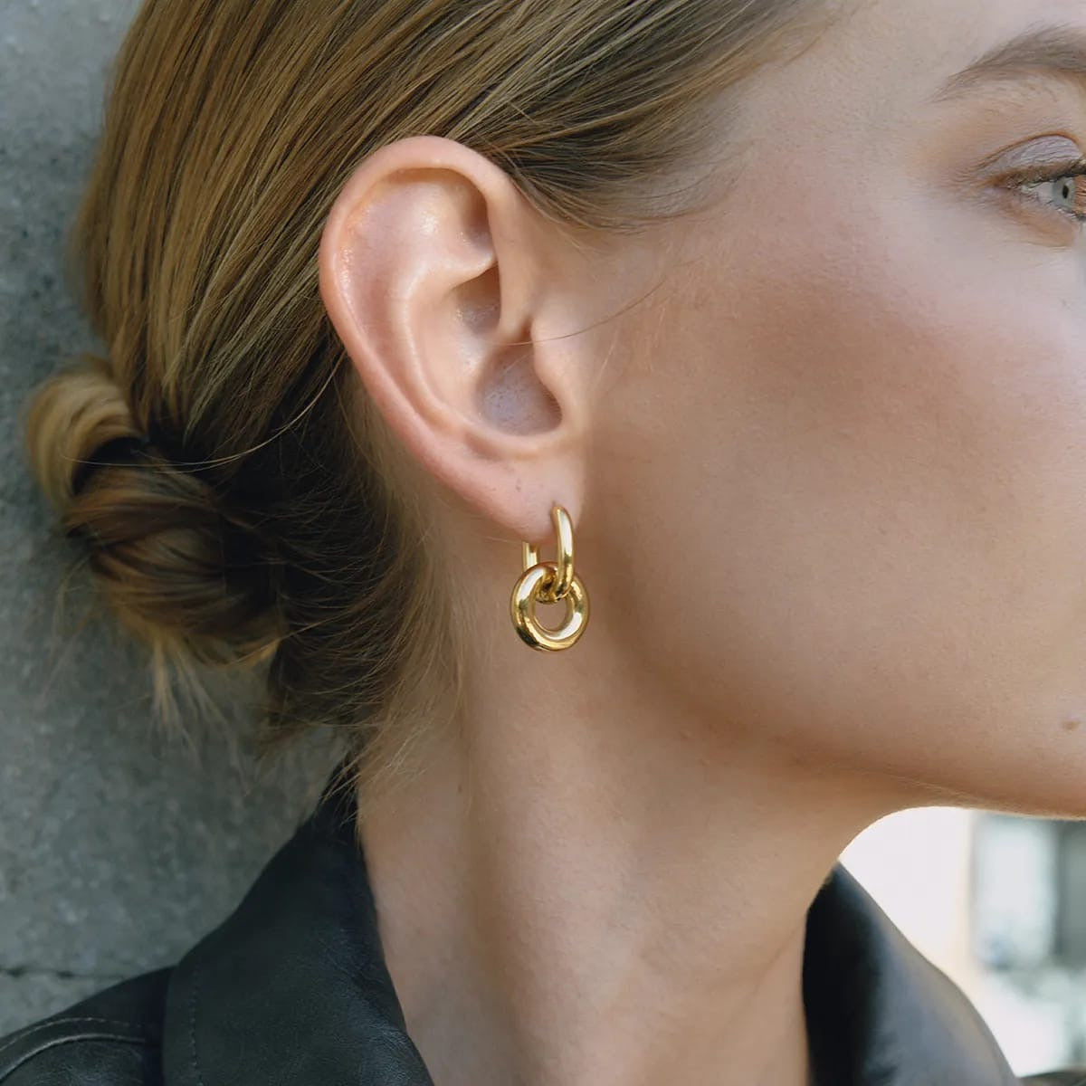 CLASSIC LOOP EARRING