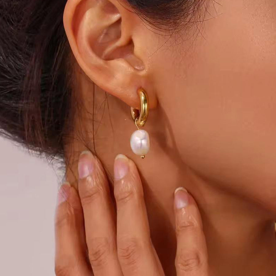 OPAL EARRING