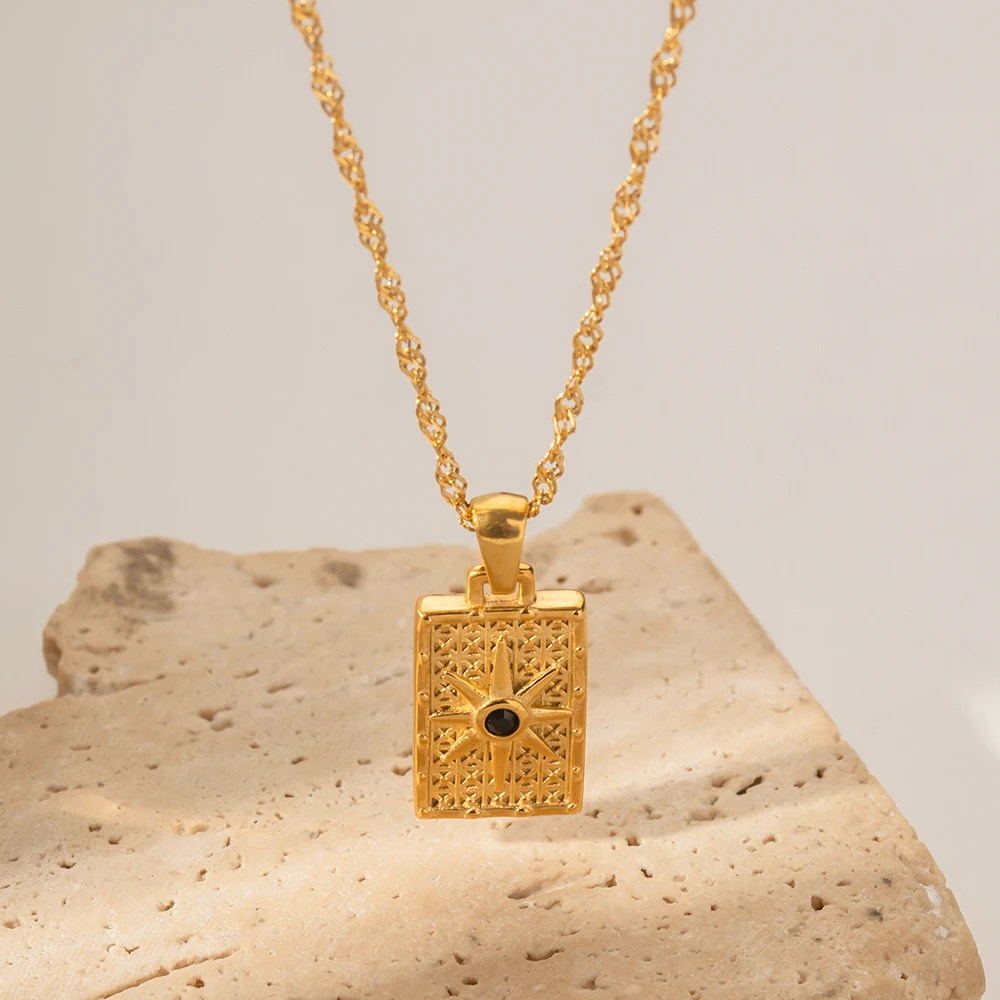 GOLDEN LUXE NECK CHAIN