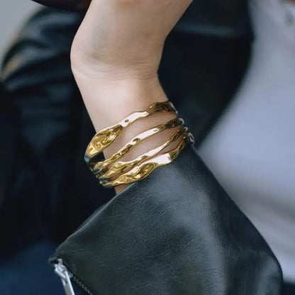 WAVE STATEMENT CUFF